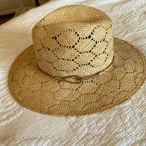 Must sell❗️ Rag and Bone hat MEDIUM